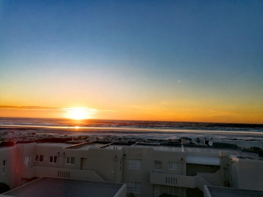 1 Bedroom Property for Sale in Van Riebeeckstrand Western Cape